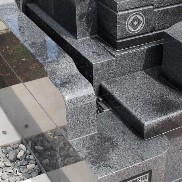 お墓(シミ抜き)施工前
